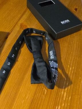 BOSS Black Satin Pre-Tied Bow Tie